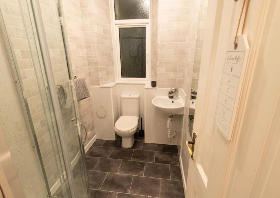 Small Cosy Studio Flat Near The Sea, Central 奥本 外观 照片